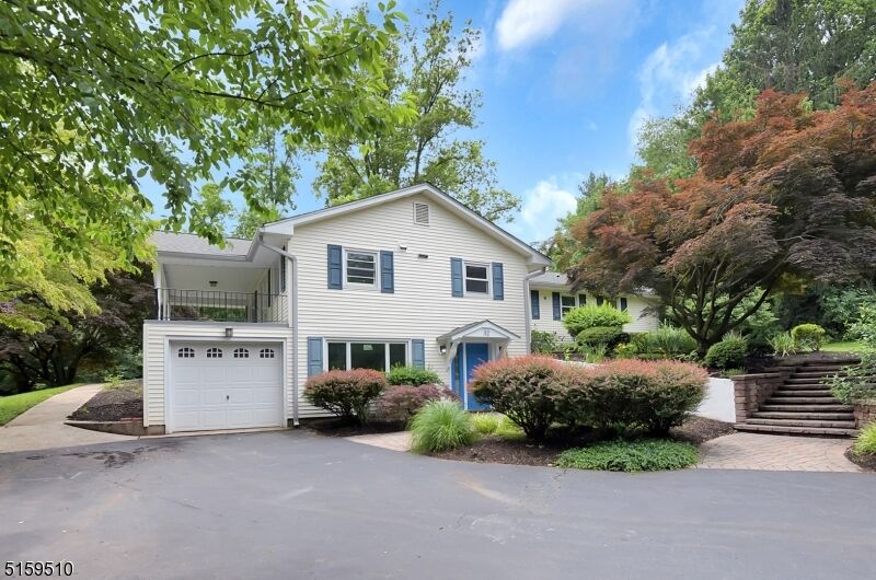 Property Photo:  32 Oxford Cir  NJ 08558 