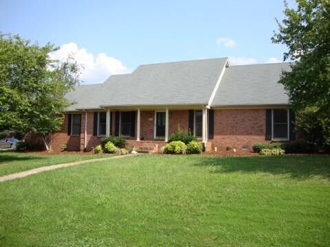 Property Photo: 1810 Cascade Court TN 37127