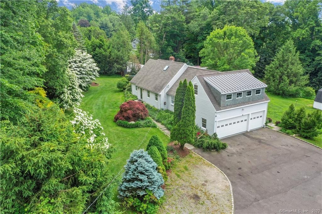 Property Photo: 639 Wheeler Road CT 06468