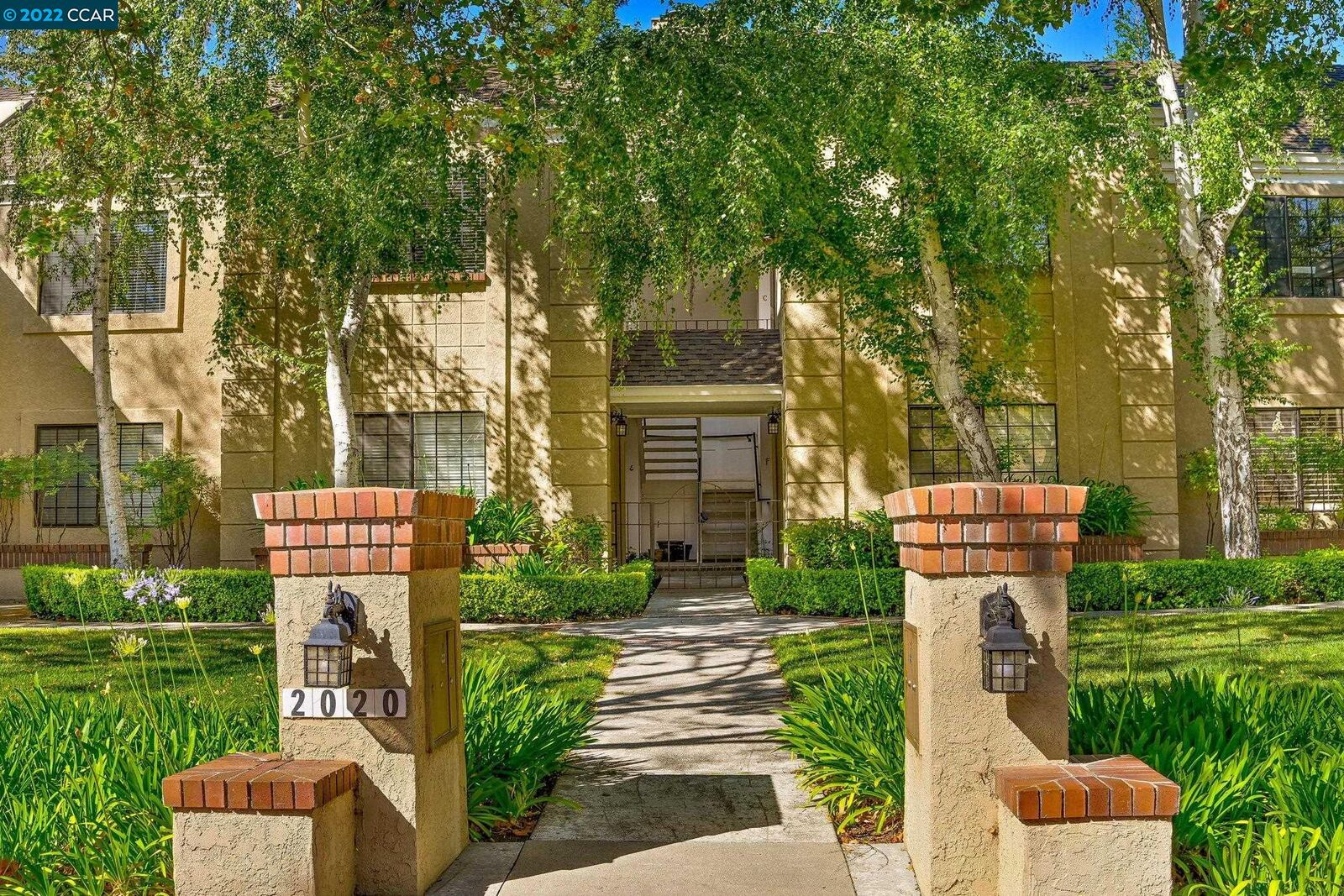 Property Photo:  2020 Canyon Woods Dr D  CA 94582 