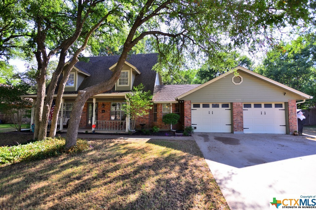 Property Photo:  308 St Andrews Place  TX 76513 