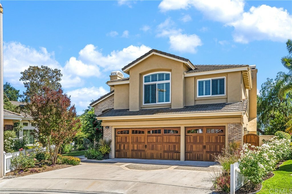 Property Photo:  5 Mountain Gate  CA 92679 
