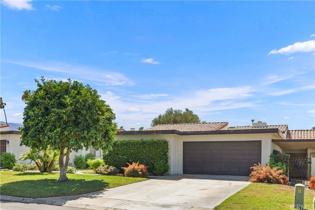Property Photo:  18 El Toro Drive  CA 92270 