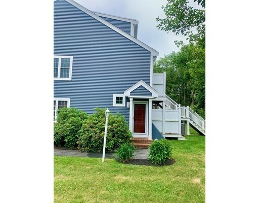 Property Photo:  10 Hobart Ln 10  MA 02370 