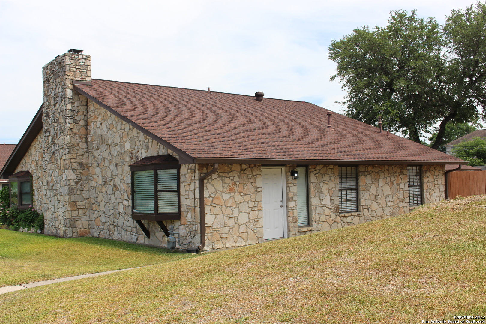 Property Photo:  521 Oak Park Dr 521  TX 78006 