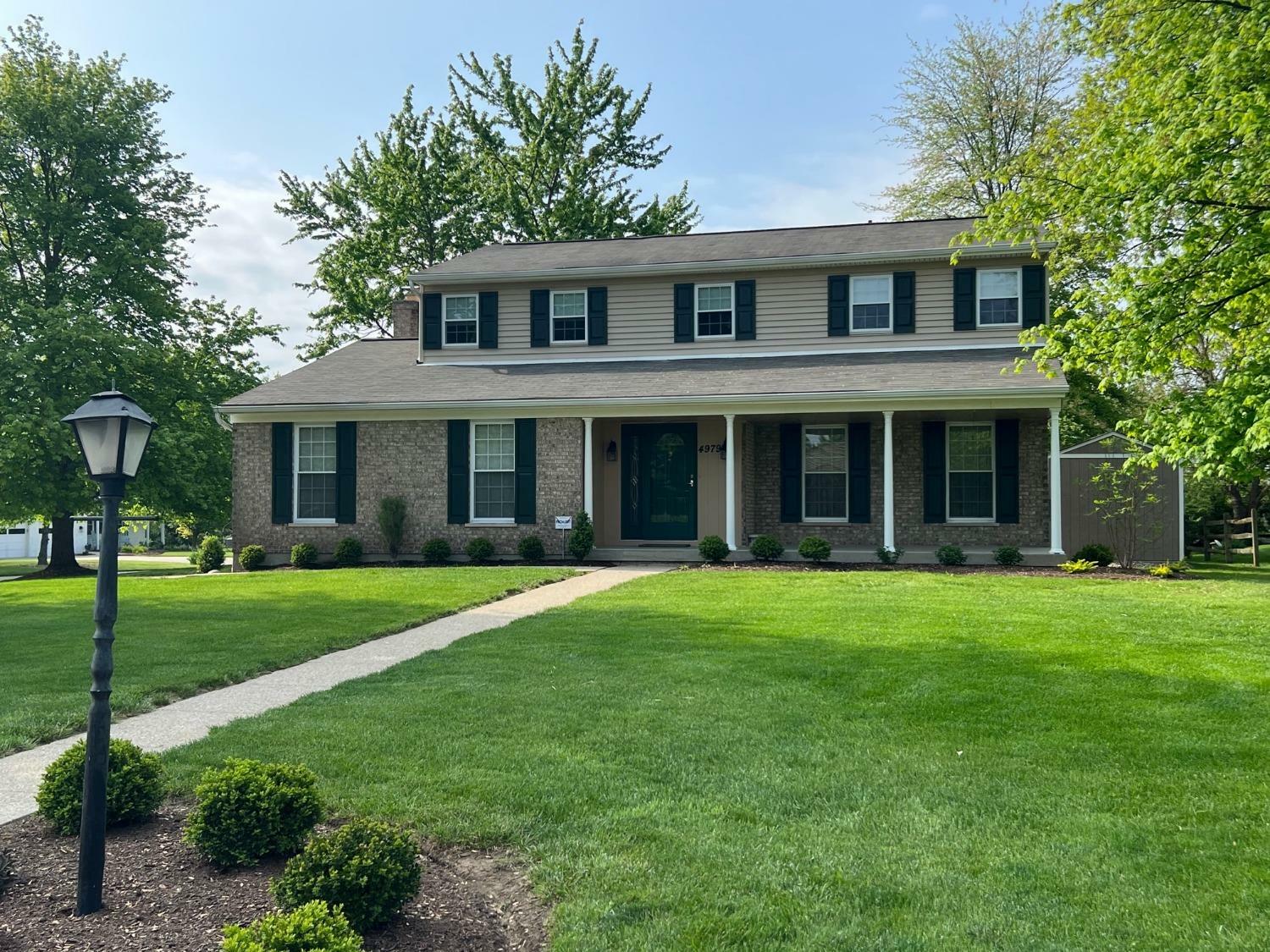 Property Photo:  