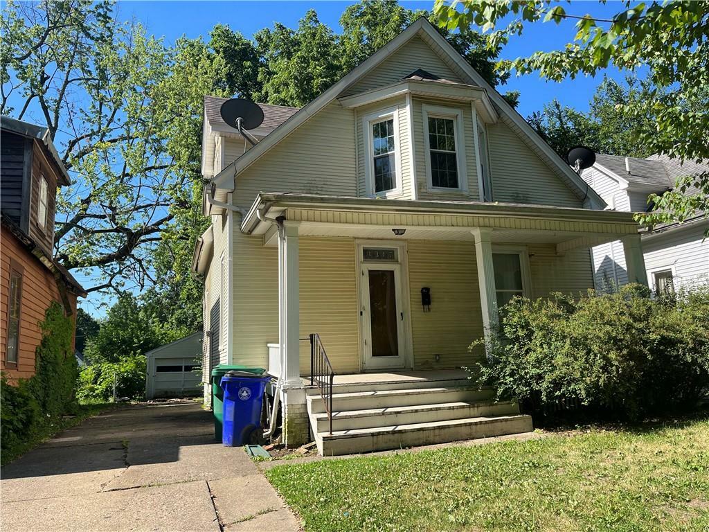 Property Photo:  1347 W Decatur Street  IL 62522 