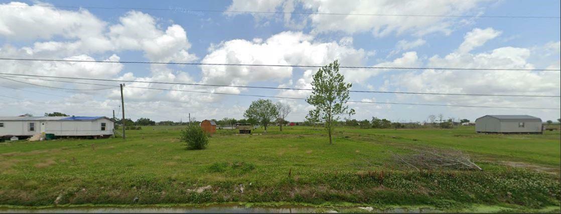 1624 P E Daigle Road  Iowa LA 70647 photo