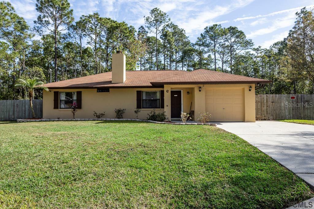 Property Photo: 6 Kaiser Court FL 32164
