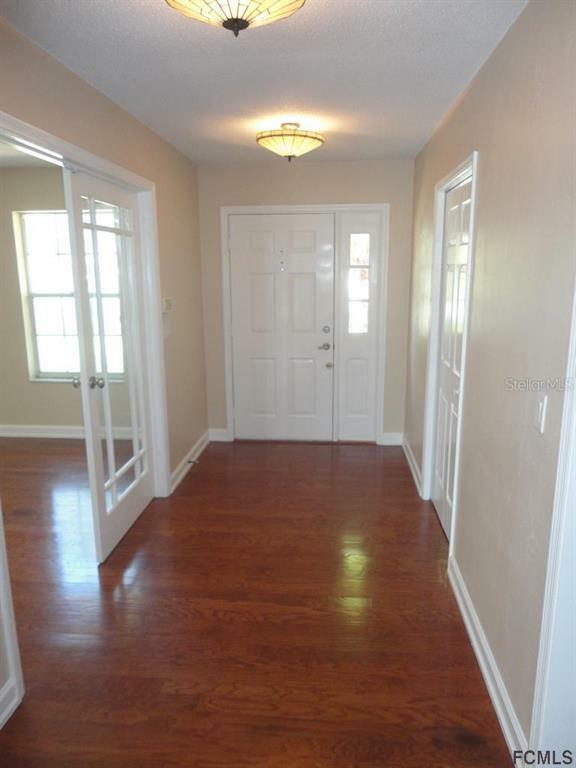 Property Photo:  104 Point O Woods Drive  FL 32114 