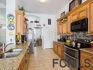 Property Photo:  