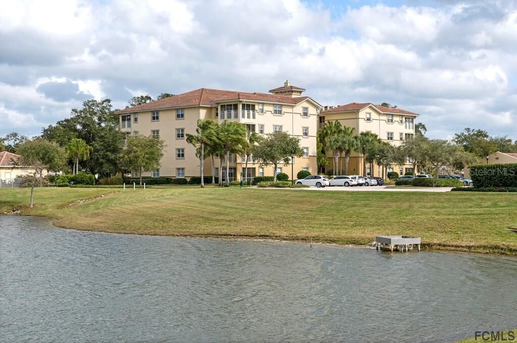 Property Photo:  115 Riverview Bend 2144  FL 32137 