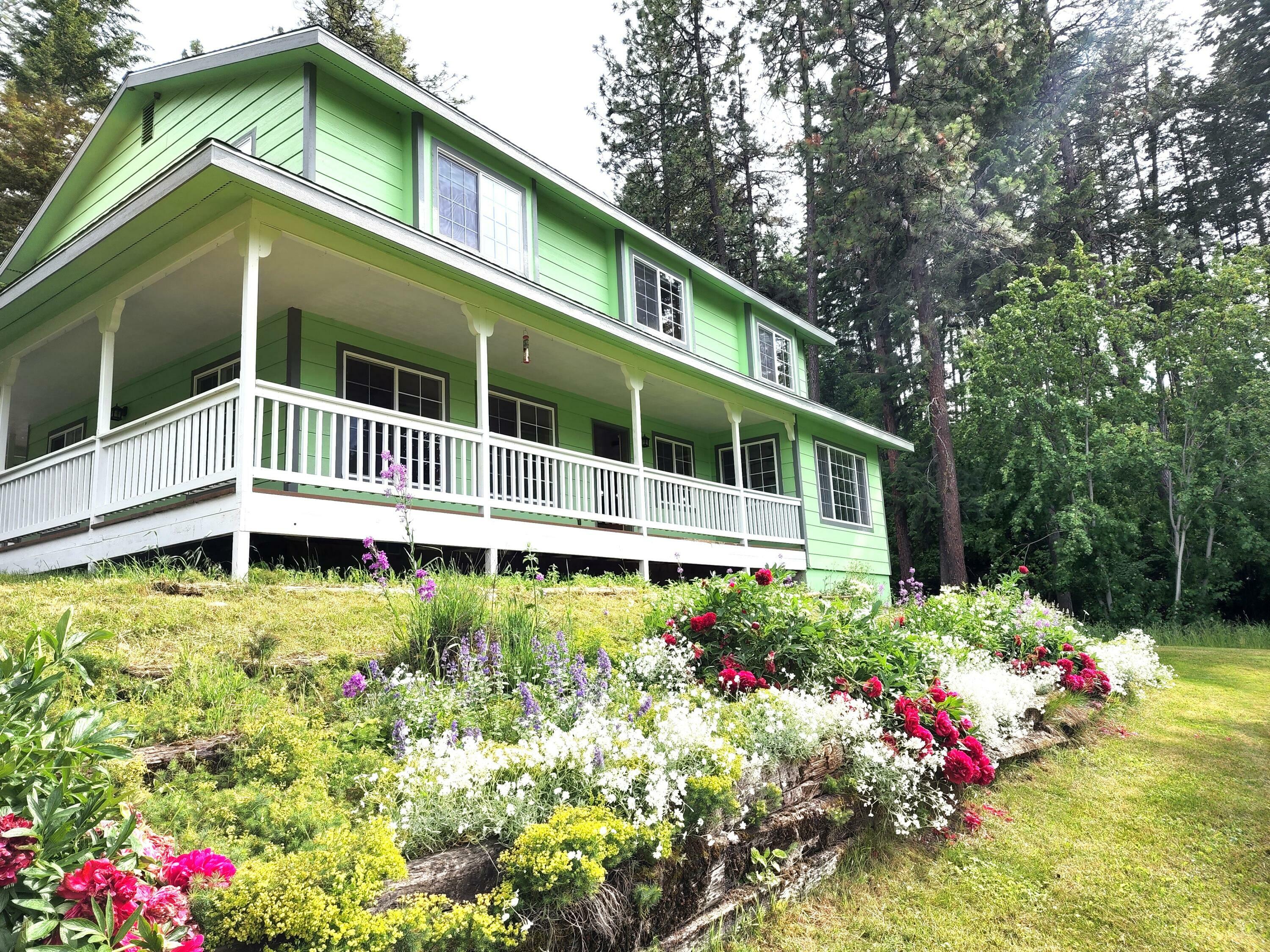 Property Photo:  1680 Nickles Rd  WA 99141 