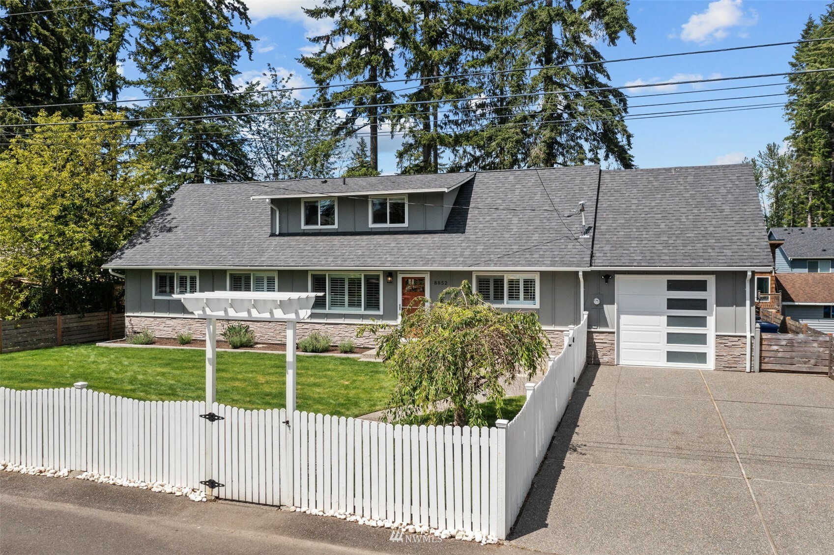 Property Photo:  8852 NE 203rd Place  WA 98011 