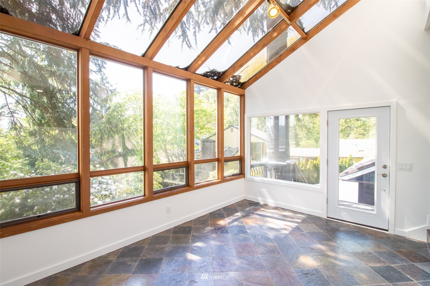 Property Photo:  7255 E Mercer Way  WA 98040 