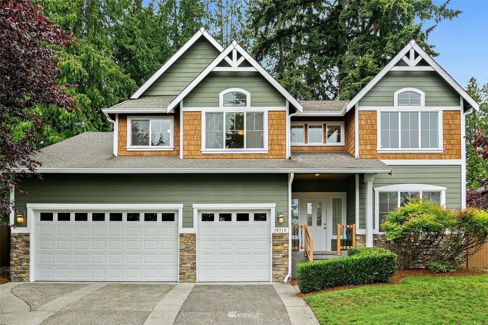 Property Photo:  19715 N Park Avenue N  WA 98133 