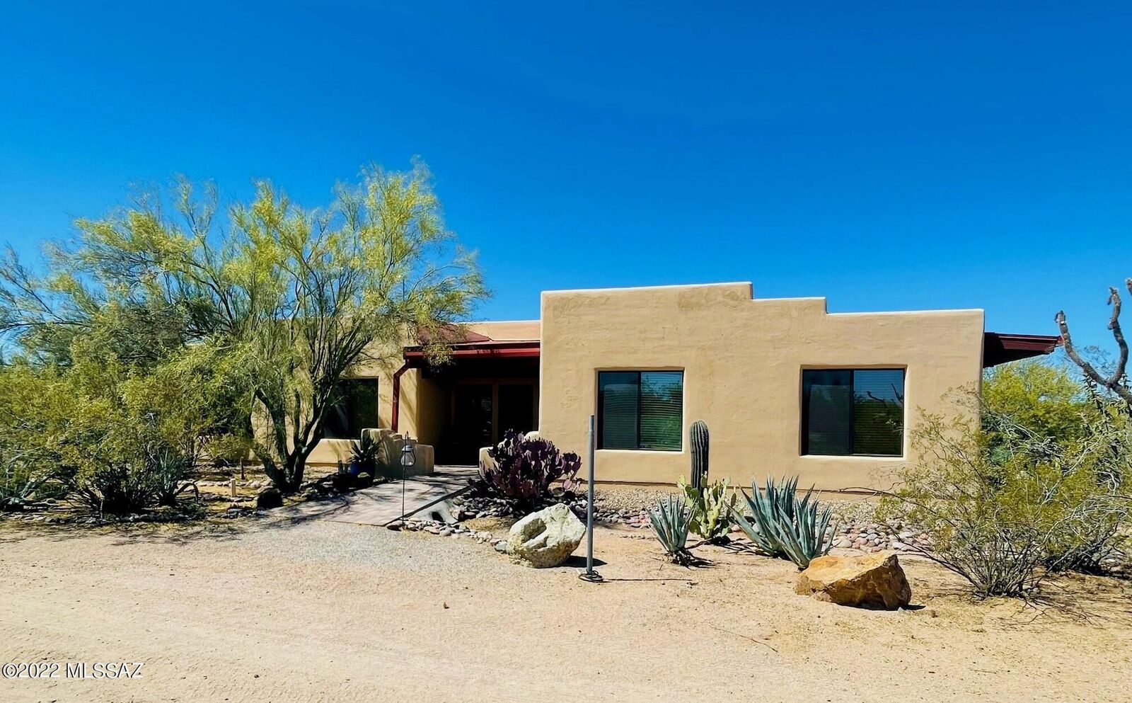 Property Photo:  5025 N Old West Road  AZ 85743 