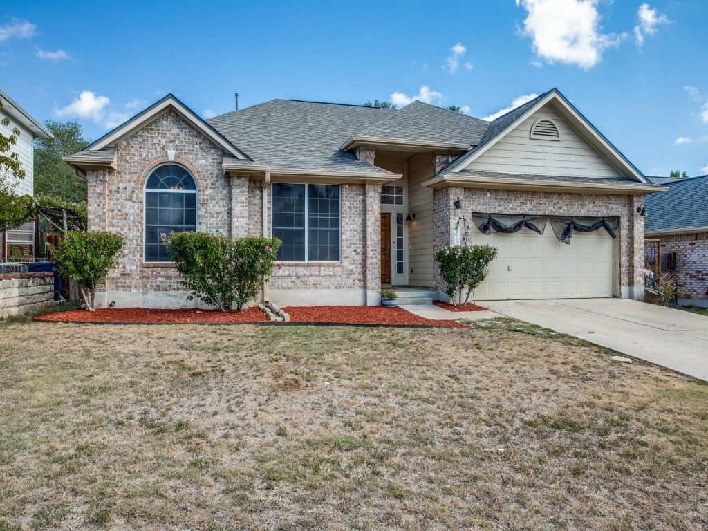 Property Photo:  609 Thrush Drive  TX 78641 