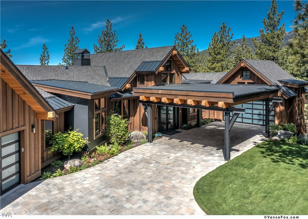 Property Photo: 545 Eagle Drive NV 89451