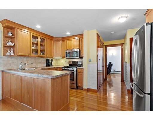 Property Photo: 885 Main St MA 01887