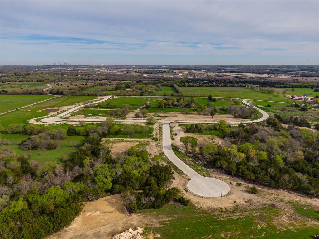 Photo de la propriété:  3830 Mayes Court  TX 76065 