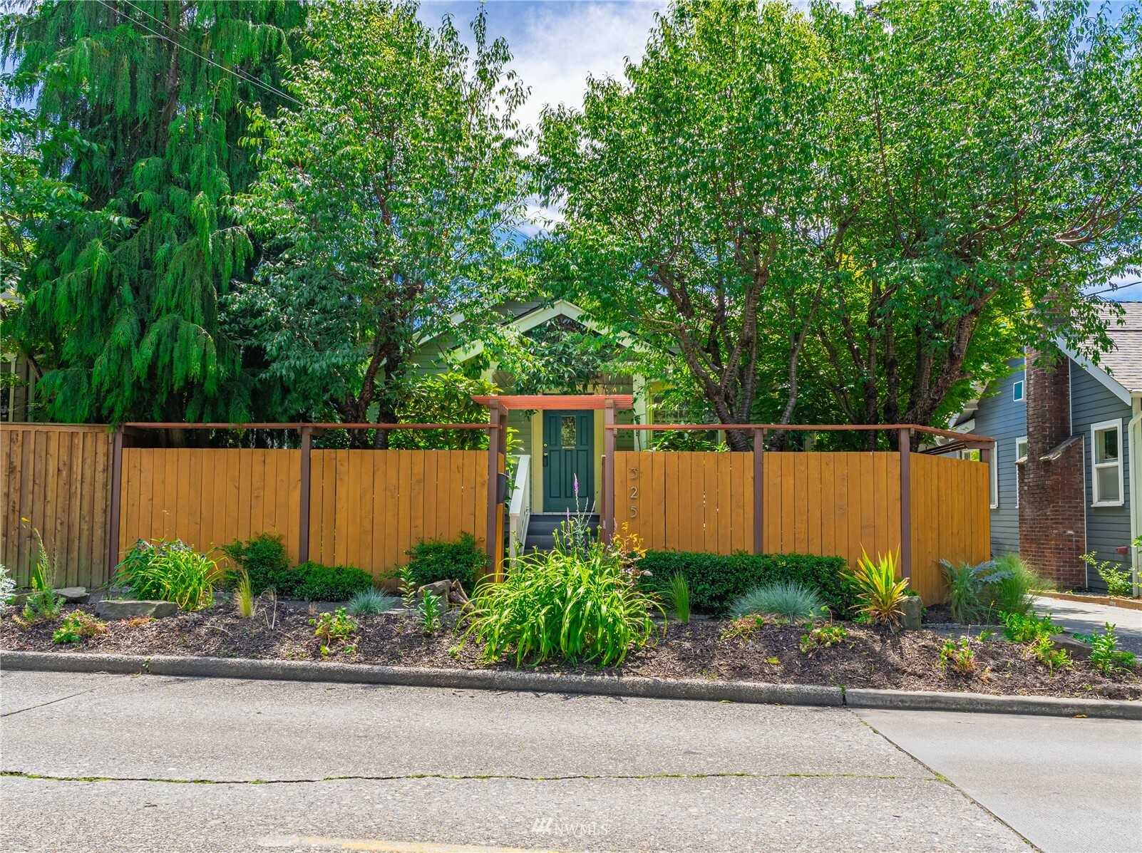 Property Photo: 325 NW 80th Street WA 98117