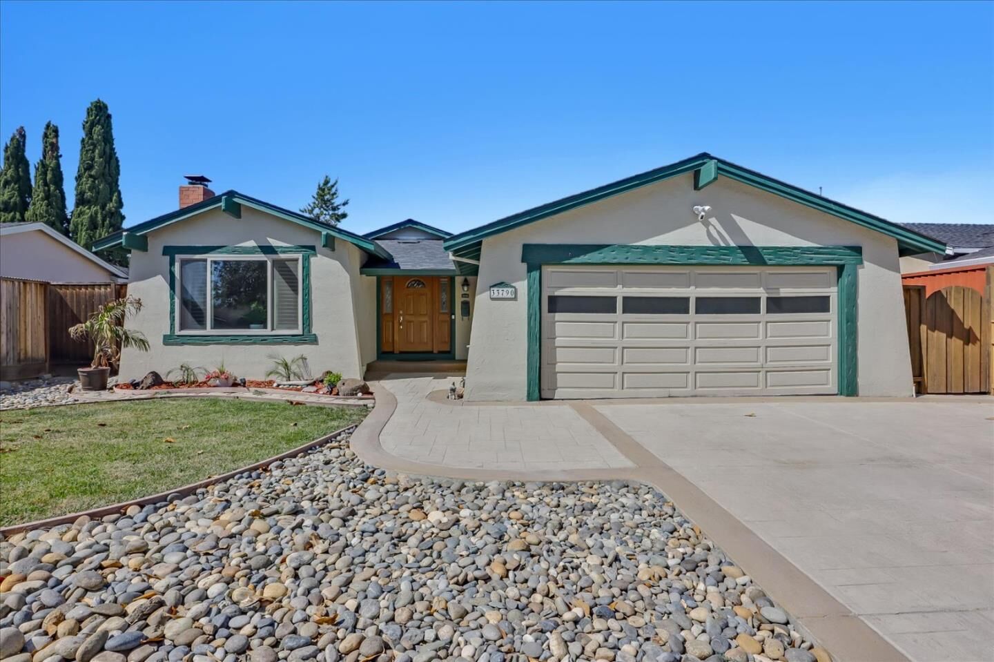 Property Photo: 33790 Remington Drive CA 94587