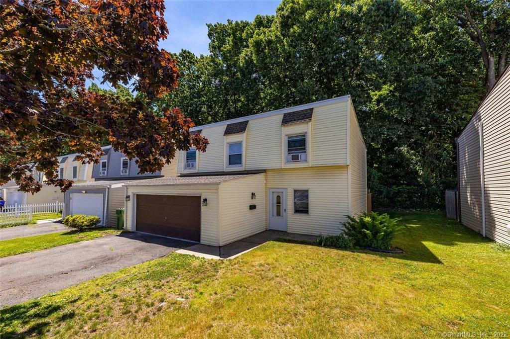 Property Photo:  27 Inverness Lane  CT 06457 