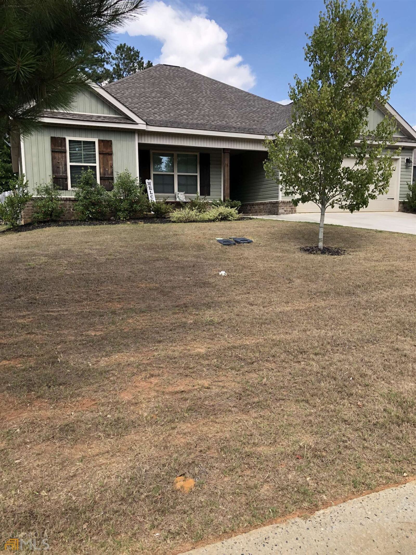 Property Photo:  102 Kendall Court  GA 31069 