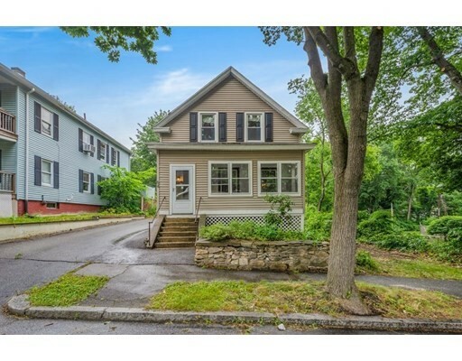 Property Photo:  54 Fairfield Street  MA 01602 