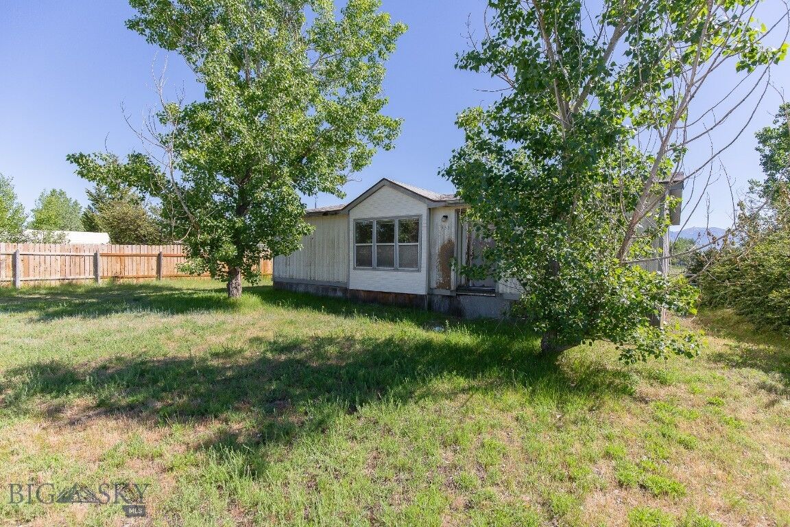 Property Photo: 533 Westwood Circle MT 59714