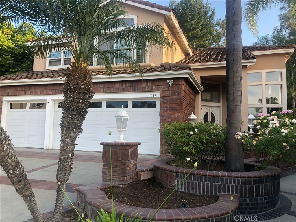 Property Photo:  1039 S Beckett Court  CA 92808 