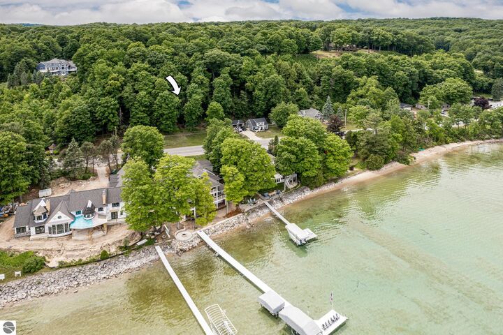 00 S West Bayshore Drive  Traverse City MI 49684 photo