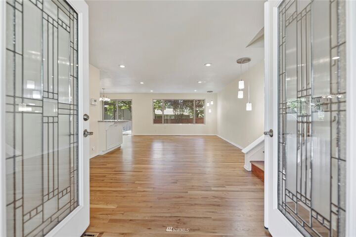 Property Photo:  14814 NE 16th Street  WA 98007 