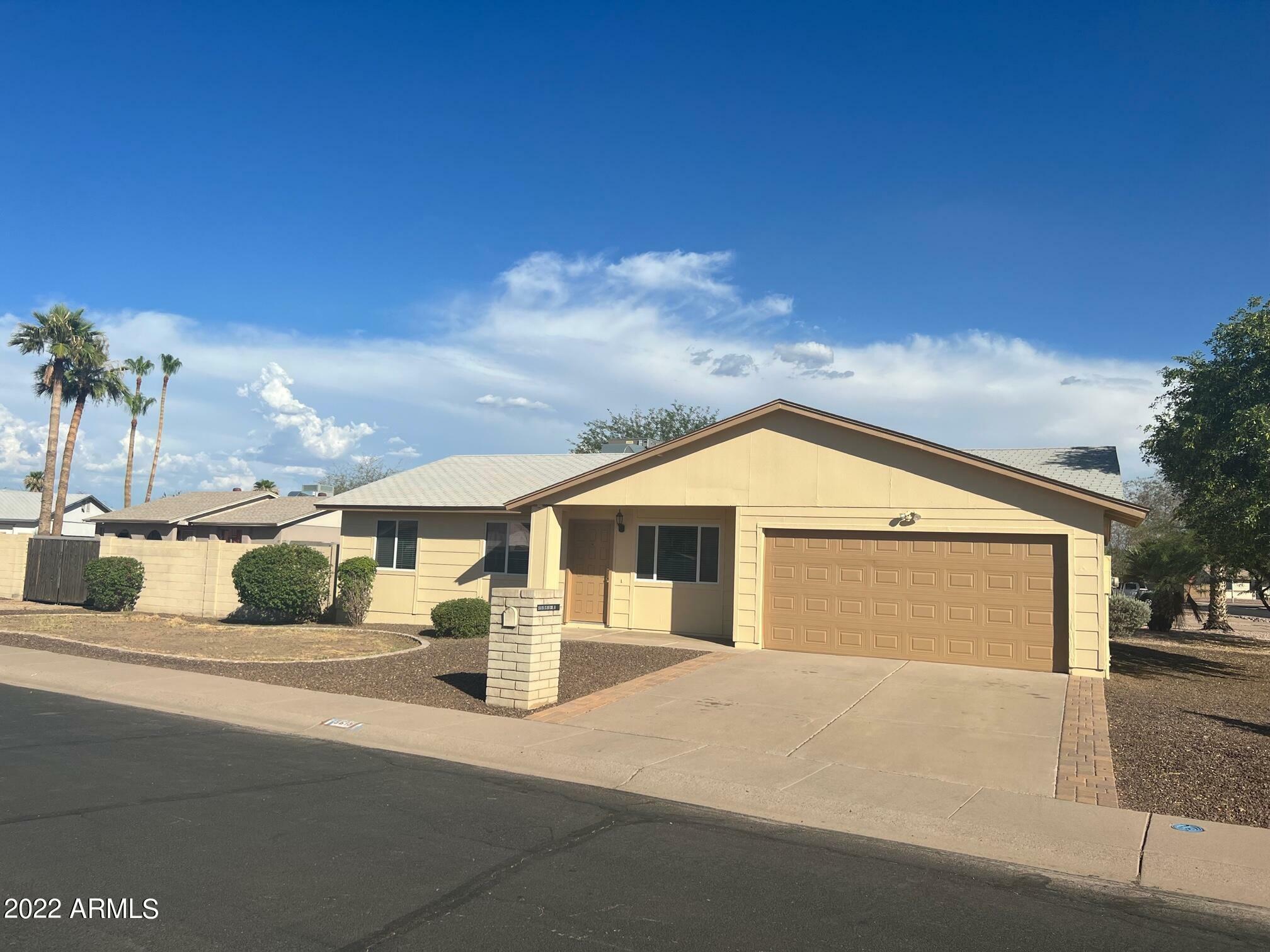 Property Photo: 5615 S Beck Avenue AZ 85283