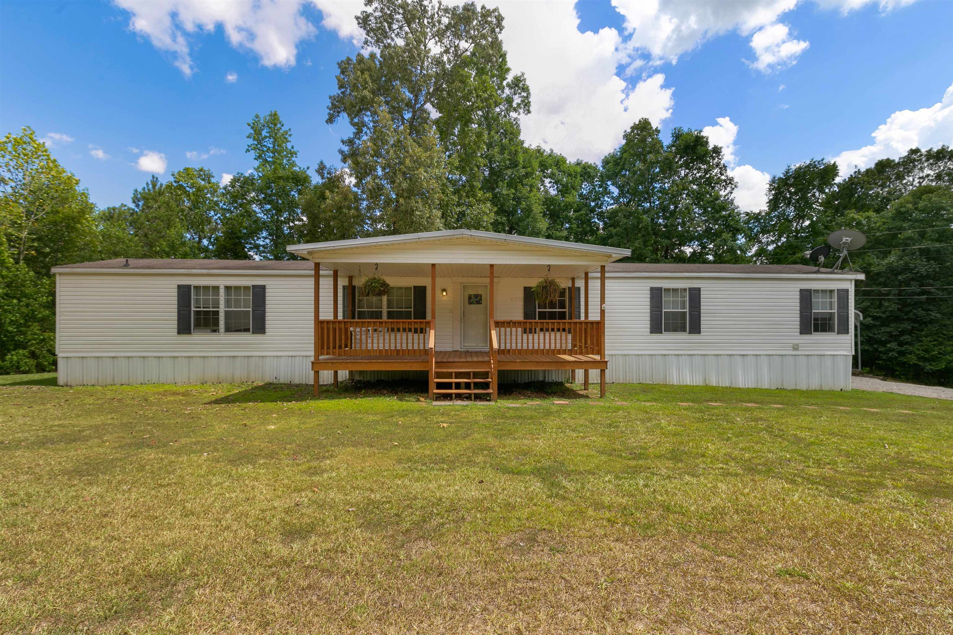 Property Photo: 2130 Mt Pleasant Rd TN 38313
