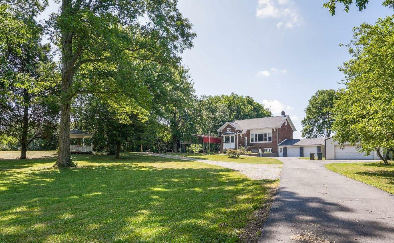 Property Photo: 1490 Holler Road IN 47620