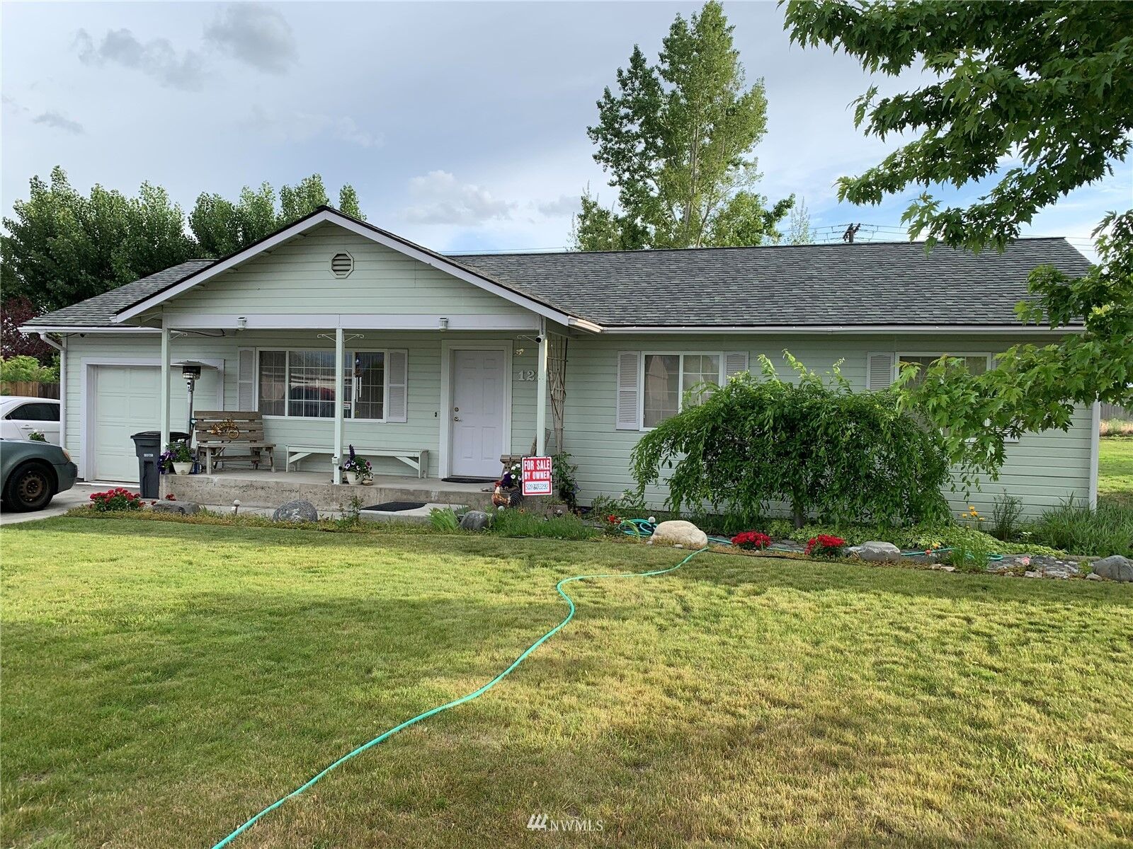 Property Photo: 1233 Mather Drive WA 98837