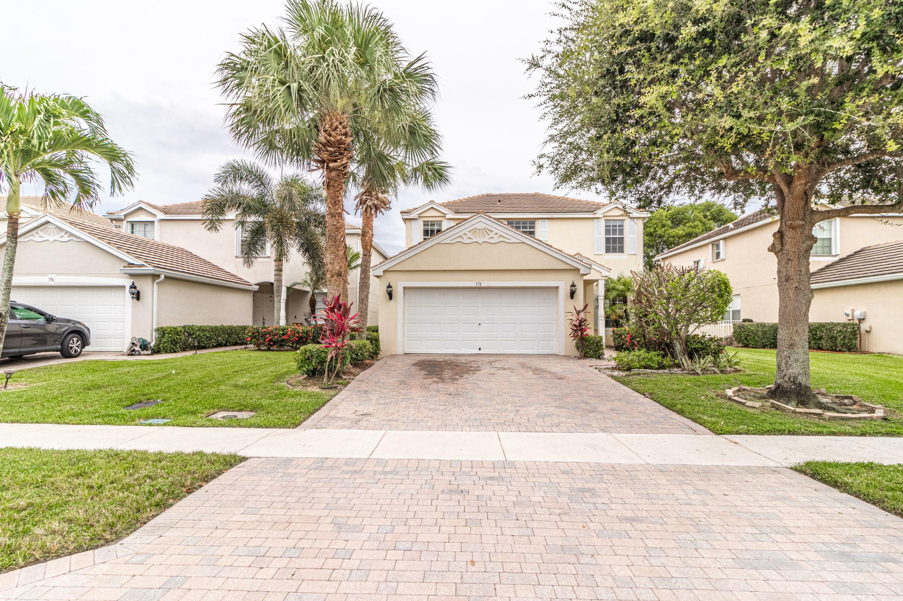 Property Photo:  178 Berenger Walk  FL 33414 