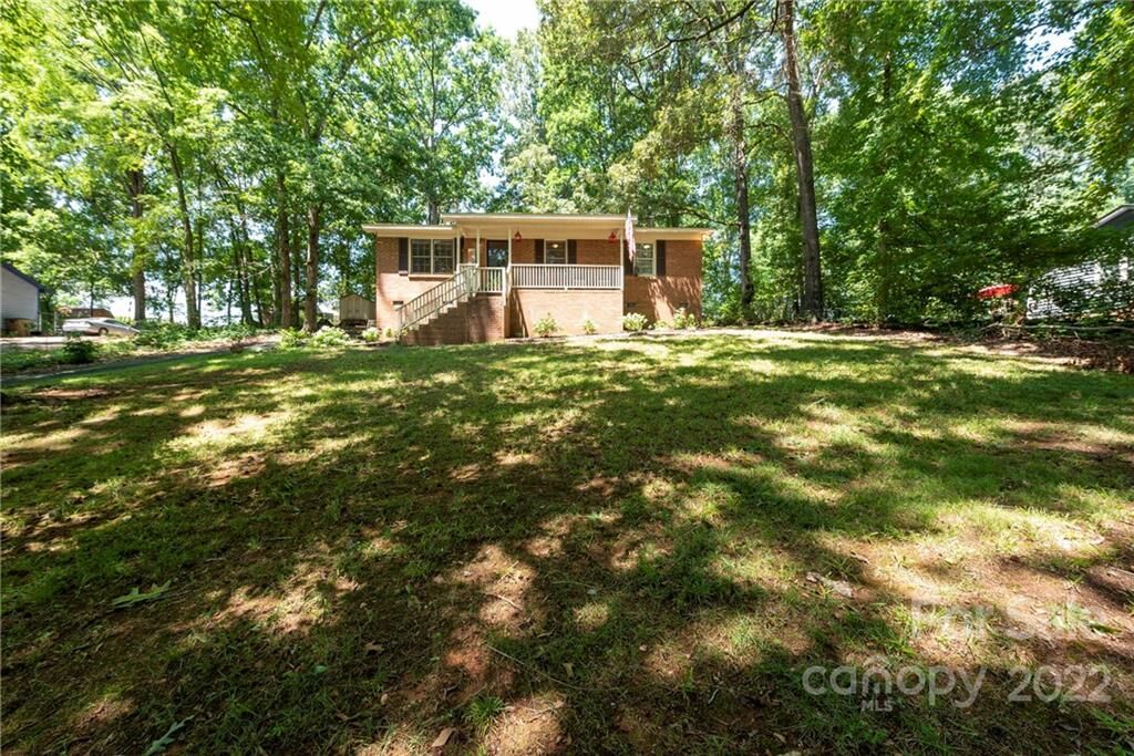 Property Photo:  3906 Wonderland Drive  NC 28104