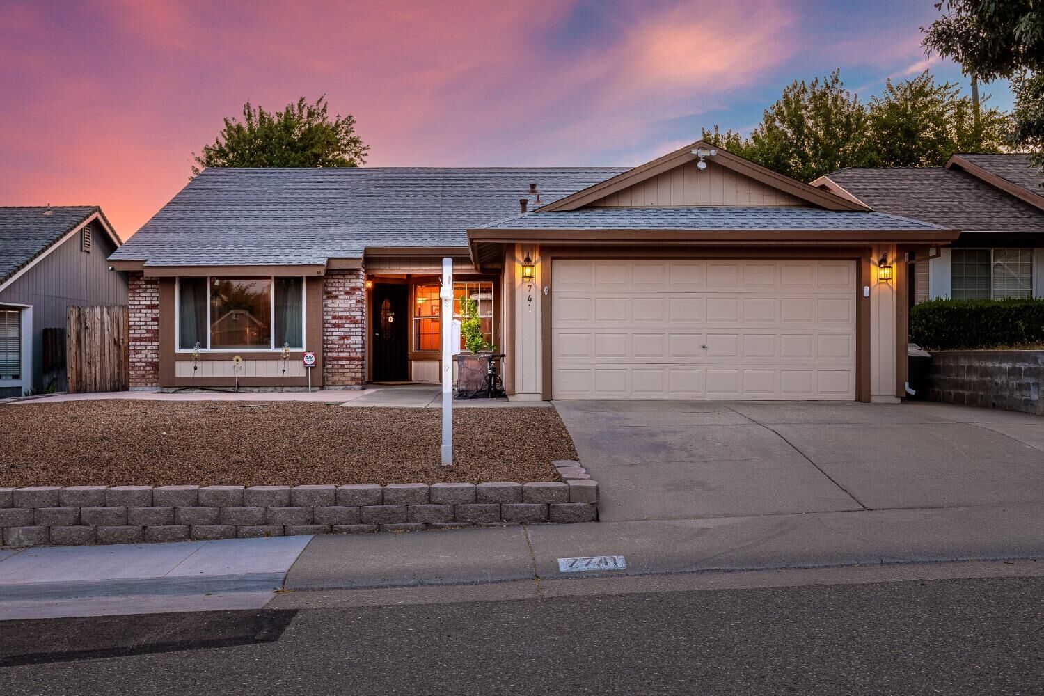 Property Photo:  7741 Zephyr Hills Way  CA 95843 