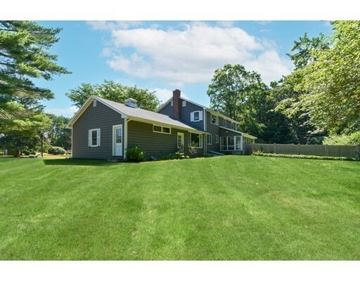 Property Photo:  76 Aran Rd  MA 02090 