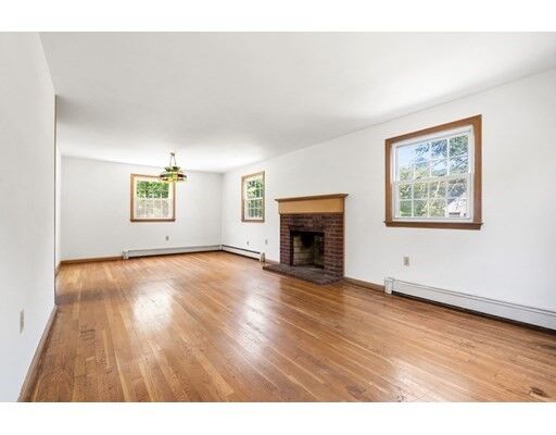 Property Photo: 16 Westland Dr MA 01876