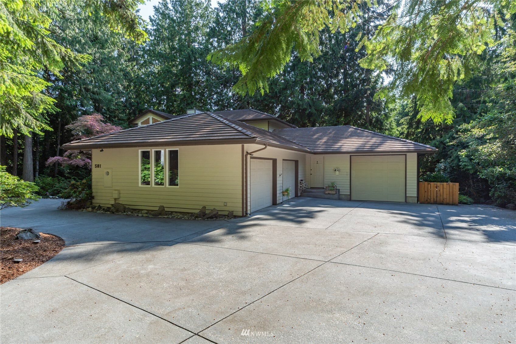 Property Photo:  581 Pinecrest Drive  WA 98368 