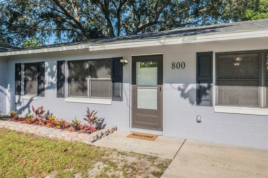 Property Photo:  800 Maple Ave  FL 34731 