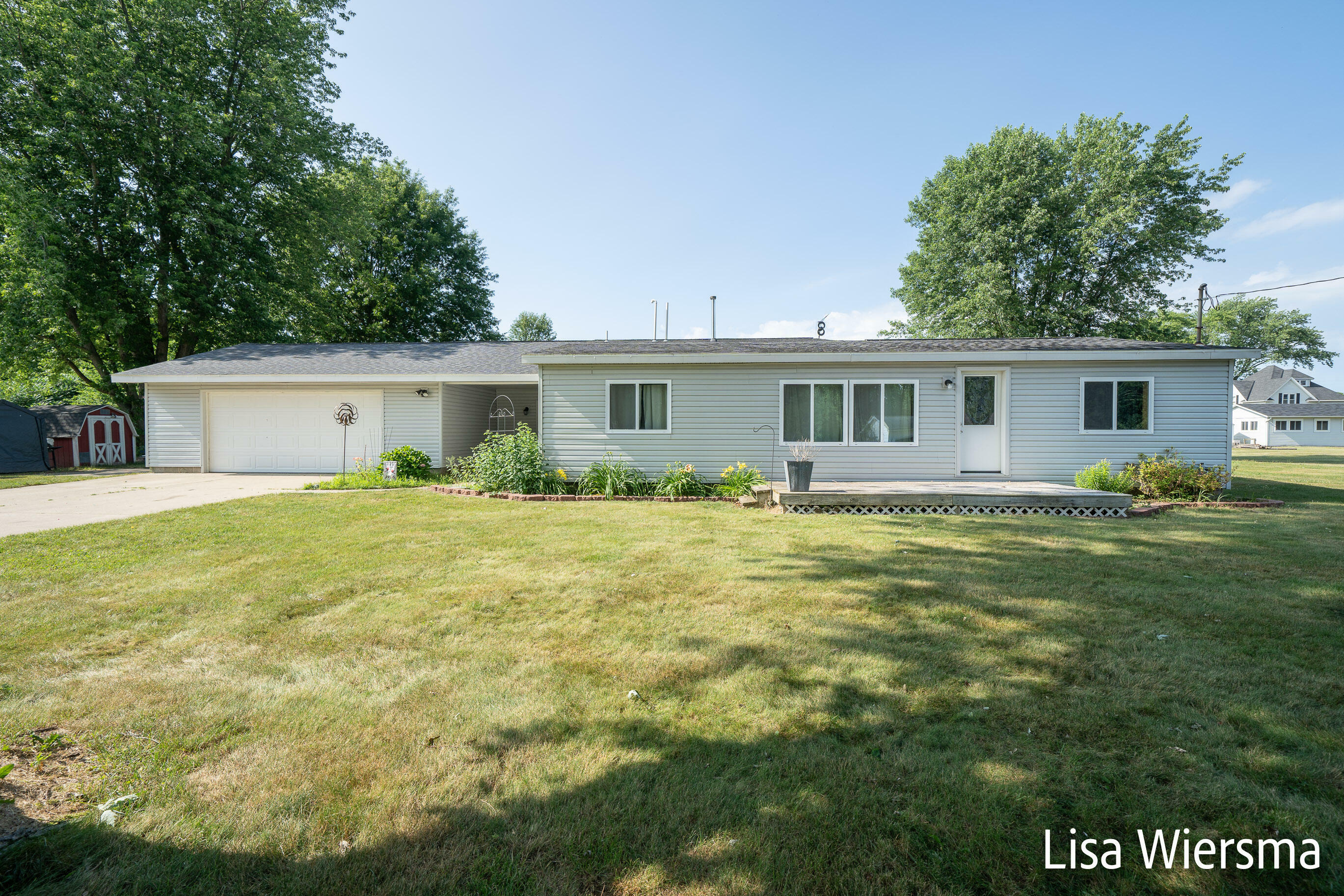 Property Photo:  3011 Rose Drive  MI 49010 