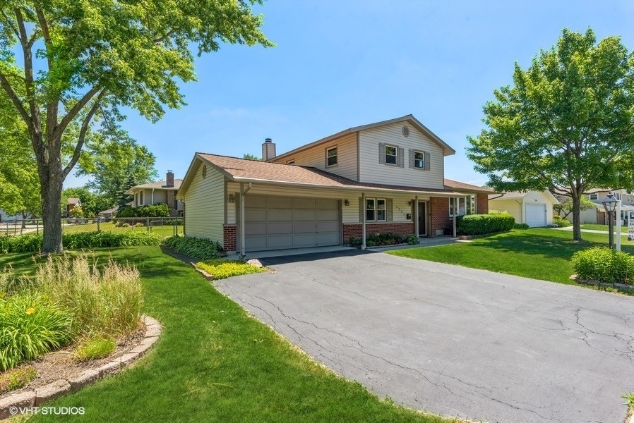 Property Photo:  3885 Winston Drive  IL 60192 