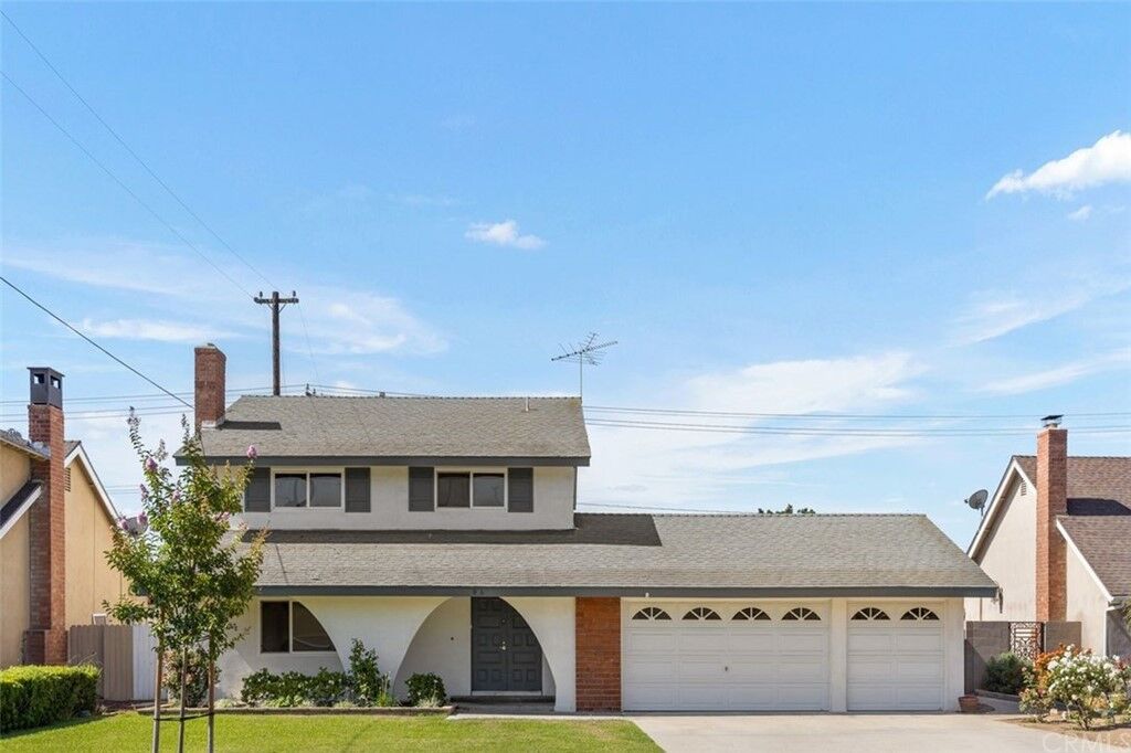 Property Photo:  926 Mathewson Avenue  CA 92870 