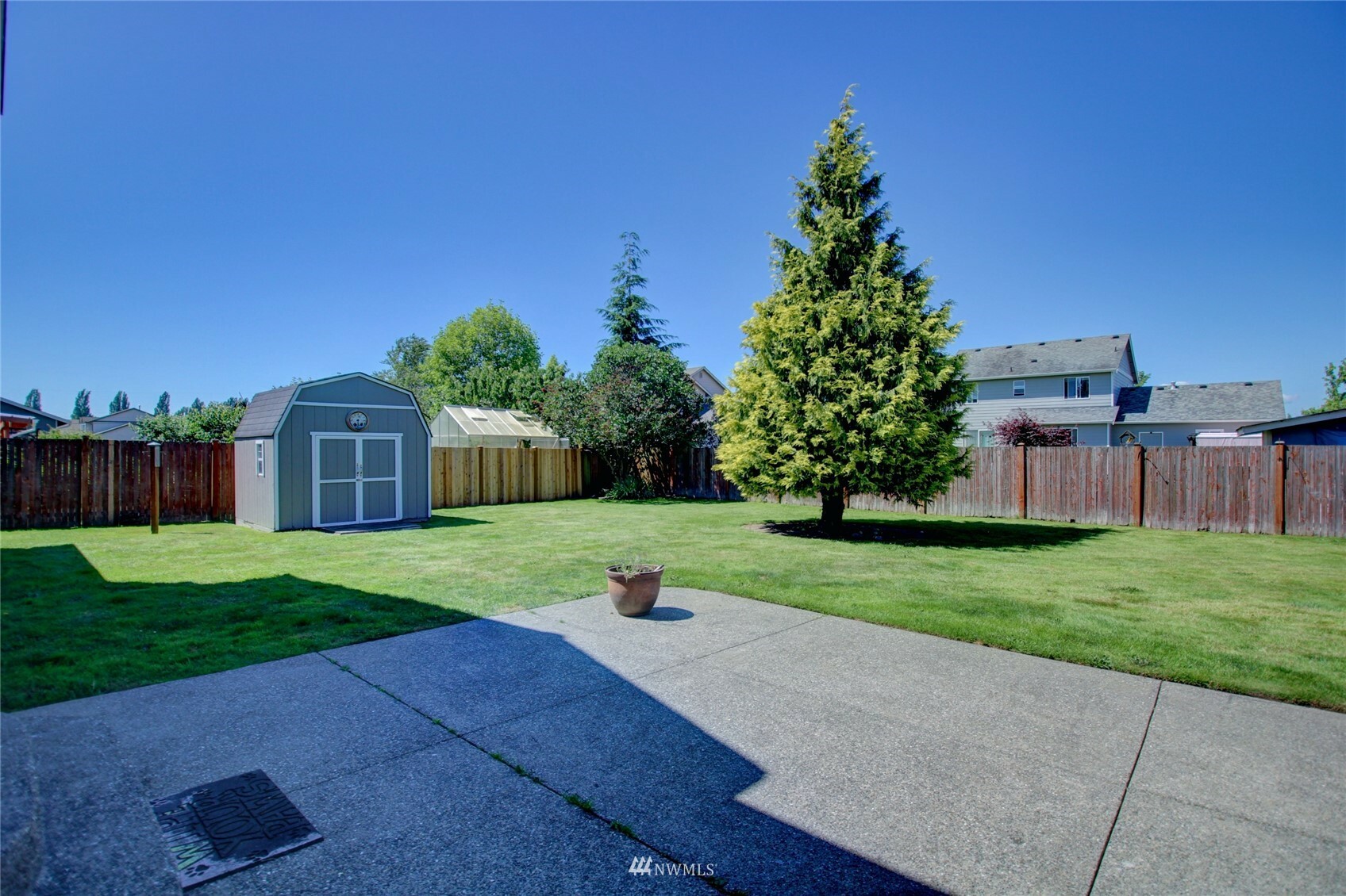 Property Photo:  711 Hamlin Place  WA 98233 