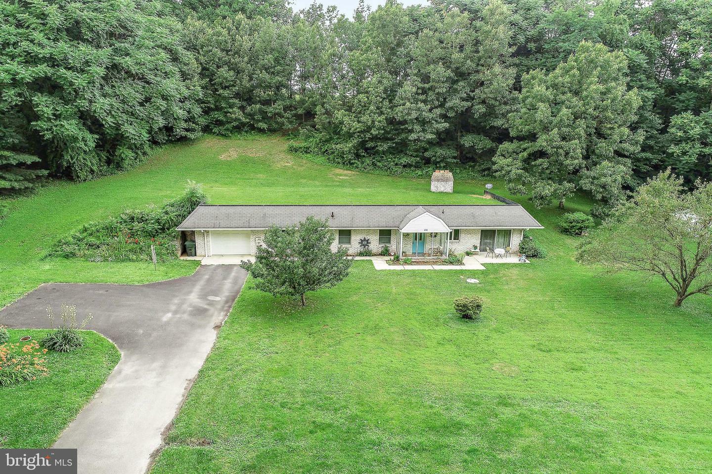 Property Photo:  690 Bahns Mill Road  PA 17356 